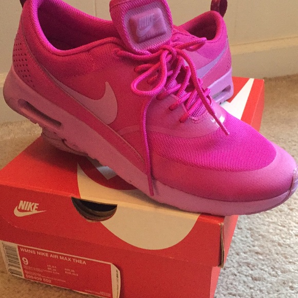 Nike Shoes - Fuchsia women's Nike Air max Thea